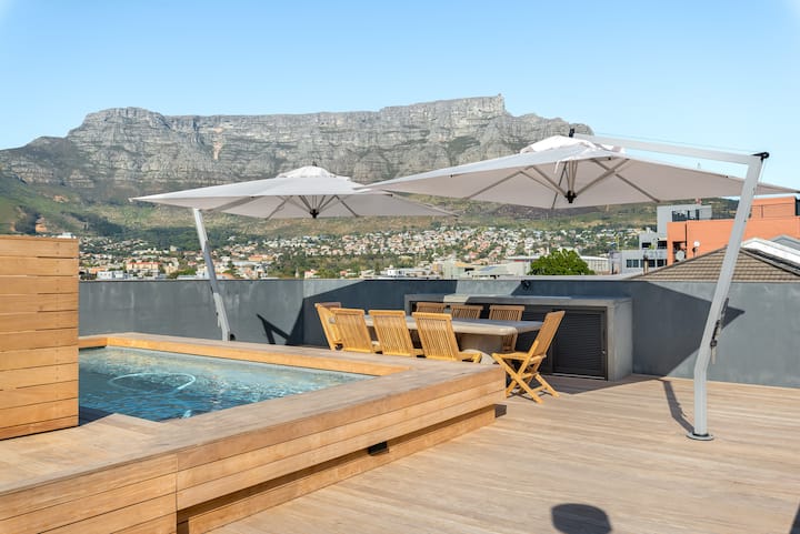 Cape Town City Centre Vacation Rentals with a Patio - Cape Town City ...