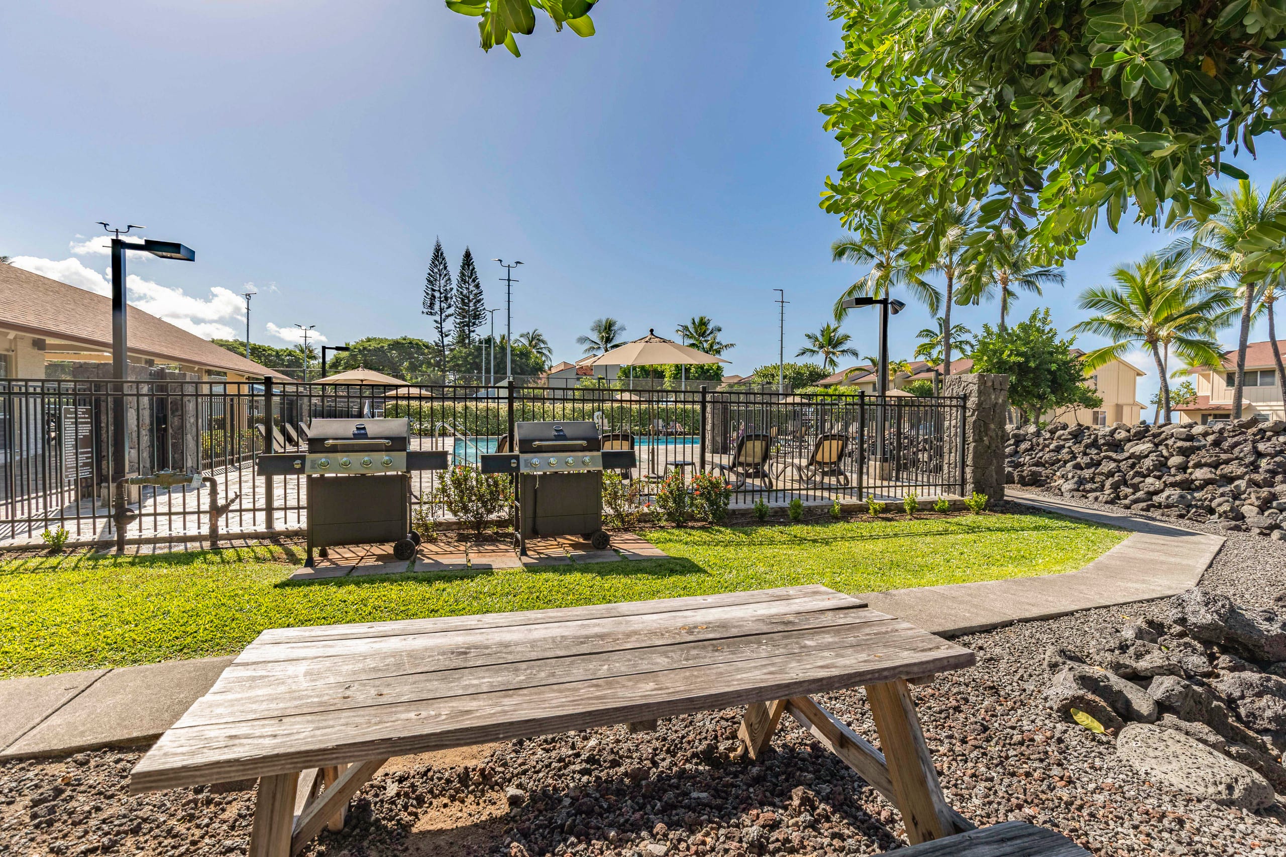 Townhouse in Kailua-Kona · ★4.94 · 2 bedrooms · 4 beds · 2 baths - Image 20