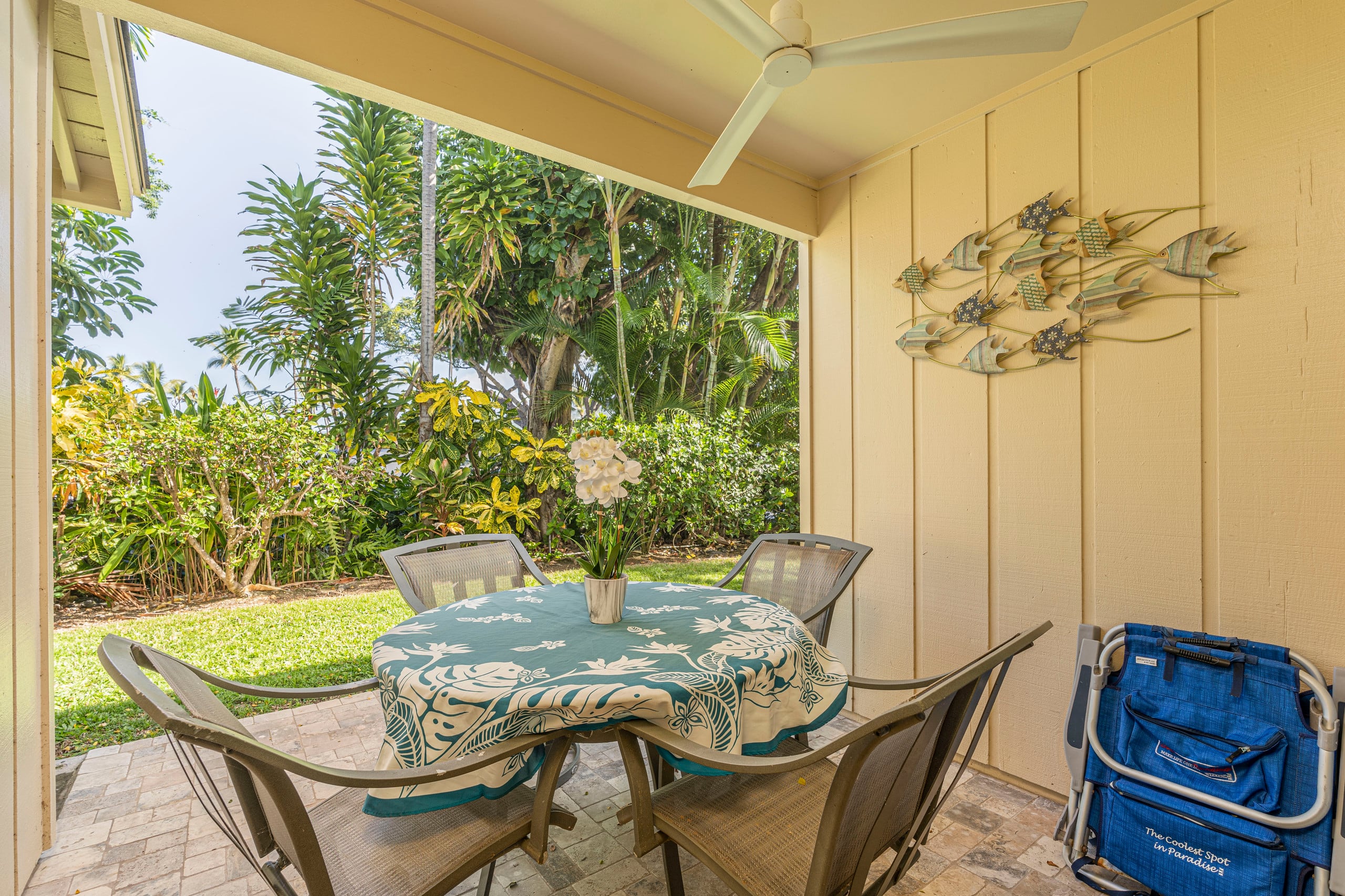 Townhouse in Kailua-Kona · ★4.94 · 2 bedrooms · 4 beds · 2 baths - Image 10