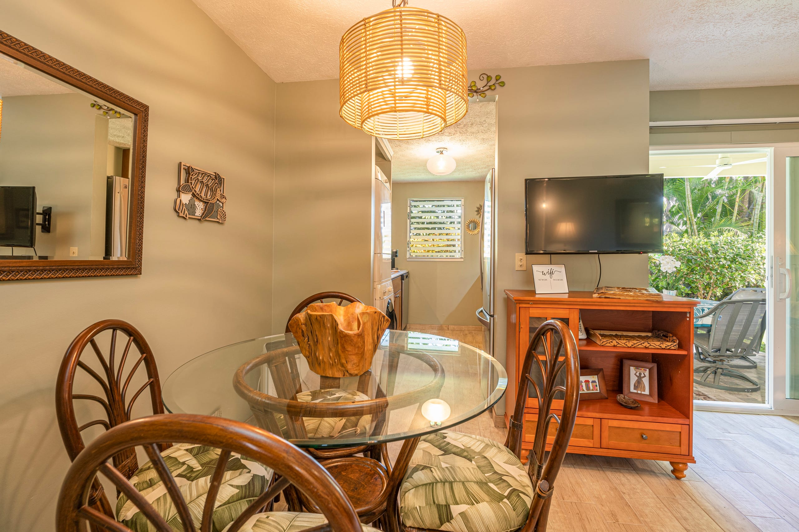 Townhouse in Kailua-Kona · ★4.94 · 2 bedrooms · 4 beds · 2 baths - Image 6