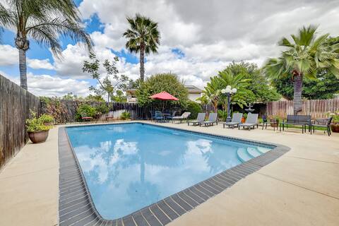 SDHideaway!  Pool!