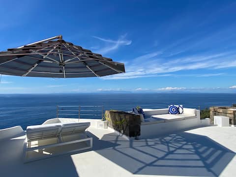 VillaElena Ischia Pool and private descent to the sea