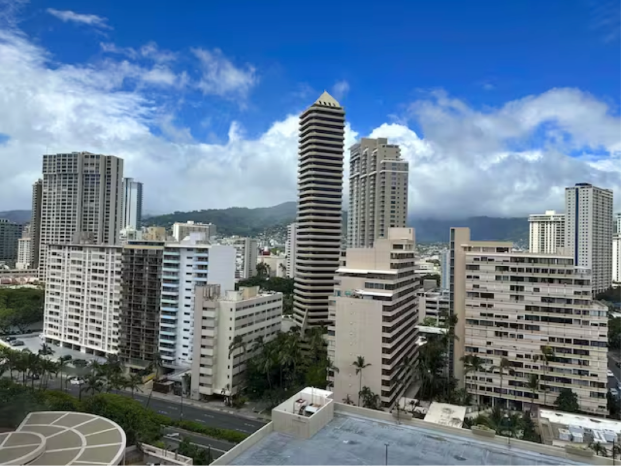 Waikiki Studio with Mountain View~Honolulu - Image 13
