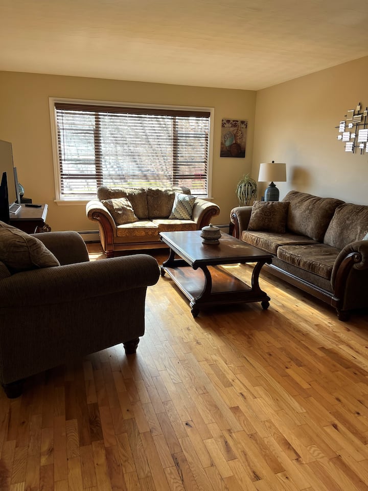 Welcome To Our Bungalow - Port Hawkesbury