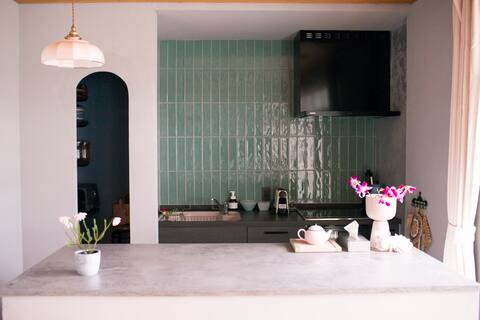 HanareSou, a rental villa with a natural hot spring, 15 minutes from Kagoshima airport, 2 bedrooms