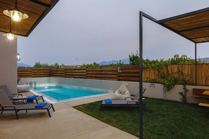 Iron Villas Crete – Nefeli Villa Private Pool