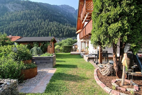 Apartment with garden