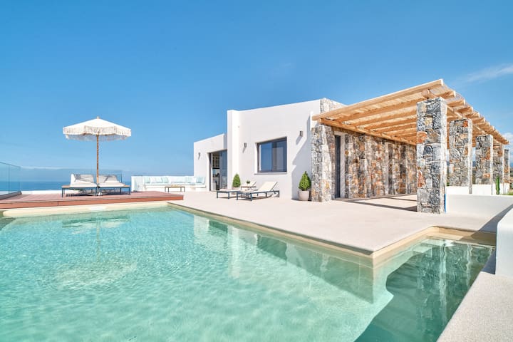 Villa Endless Blue mit Meerblick & Privatpool