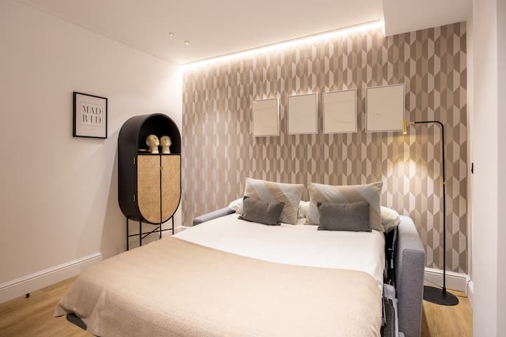 Habitación con sofá cama