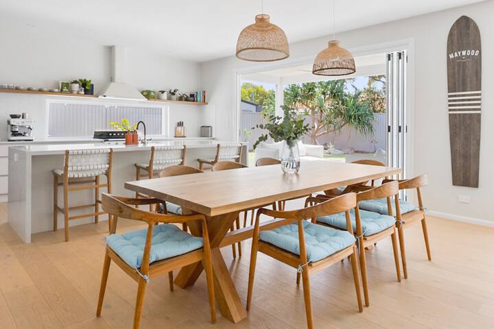 Cabablanca – Coastal Luxe with Magnesium Pool gallery image 4