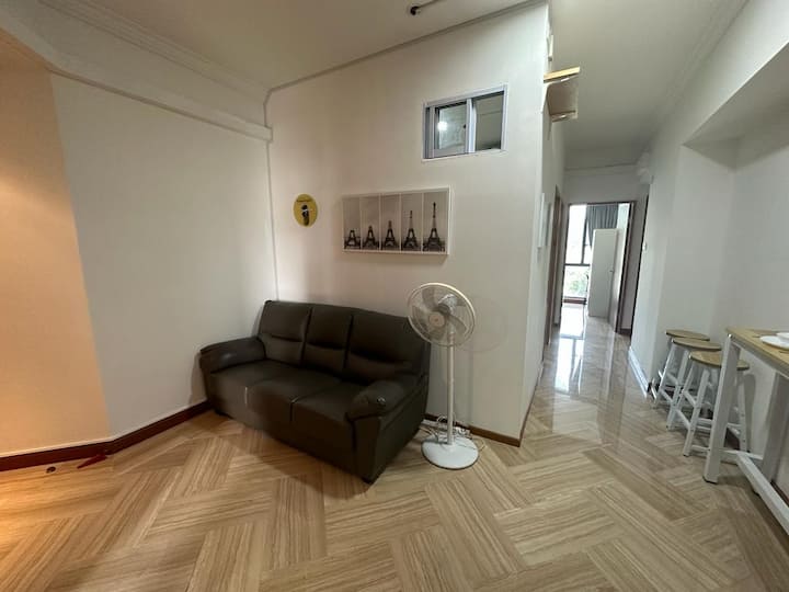 Hillview Condo Rooms For Expats - Clementi