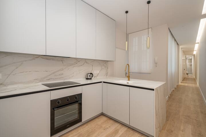 LaLatina IV calle Conde de Romanones 4BR 4BH gallery image 5