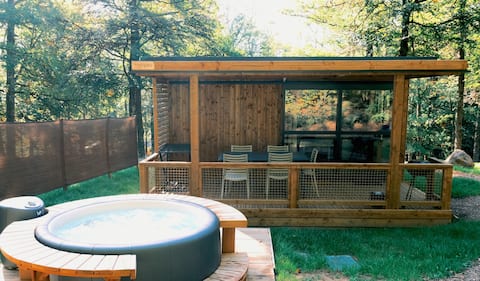 Lodge with private spa, 2 bedrooms