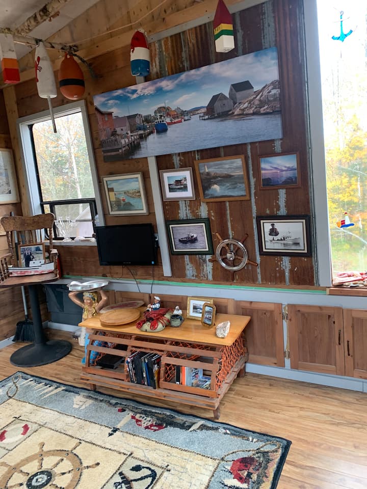 The Lobster Boat Inn - Nova Scotia