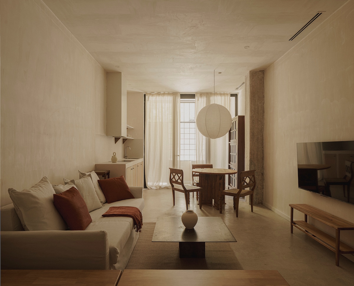 Popular Airbnb listing: Ruzafa Loft-Patio Ideal for families and couples in L'eixample