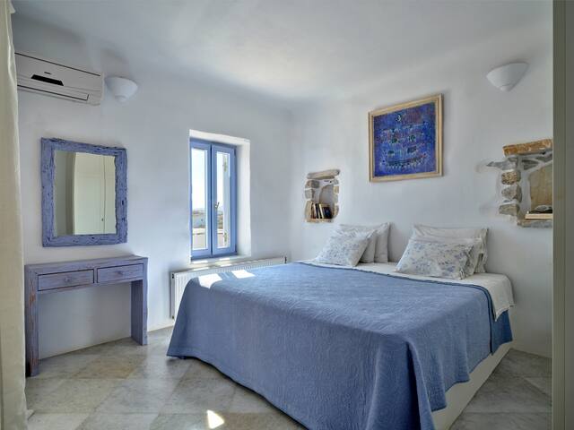 Cycladic Villa, Blue Stories. gallery image 3