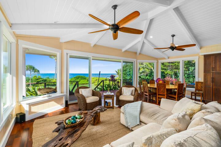 Luxe Beachfront Anahola with A/C gallery image 5