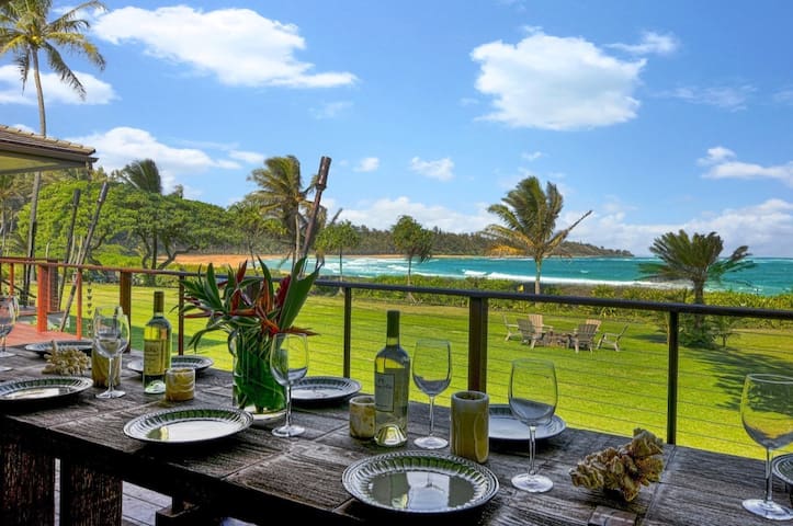 Luxe Beachfront Anahola with A/C gallery image 4