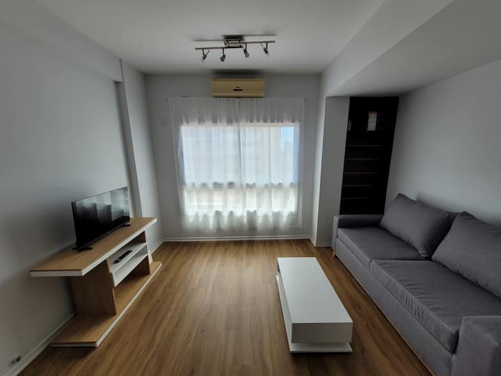 Three-room apartment in Belgrano, near Chinatown and Estadio Monumental