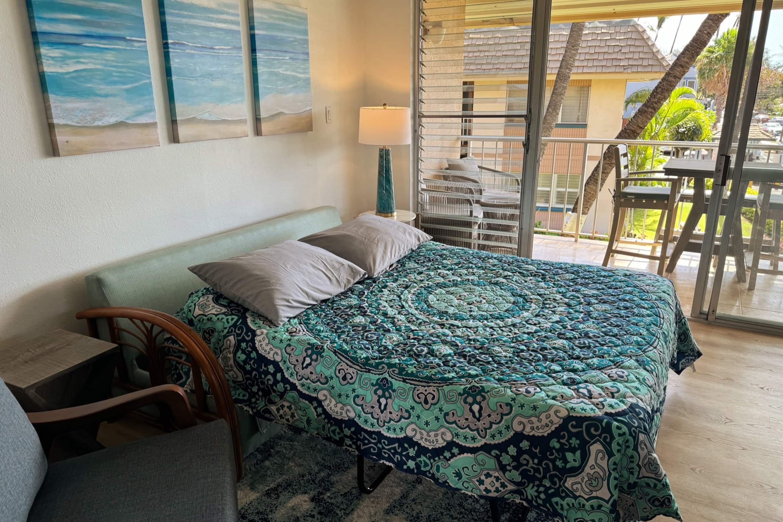 Condo in Kihei · ★4.94 · 1 bedroom · 2 beds · 1 private bath - Image 9