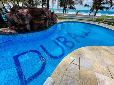 House on the shores of the beach: CASA DUBAI.