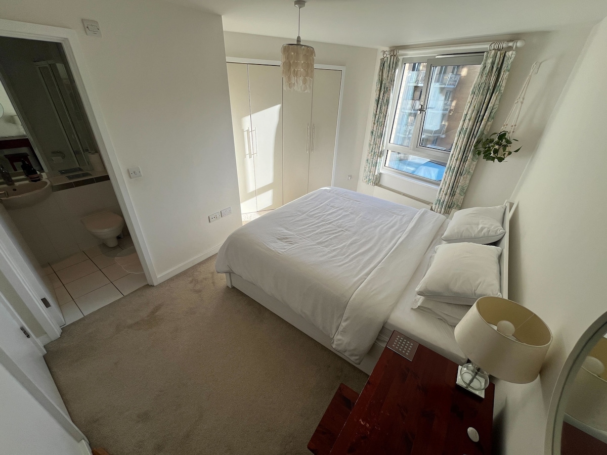 Dormitorio con baño privado 