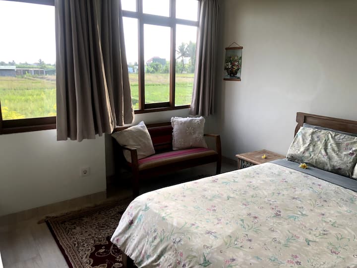 Ორადგილიანი საწოლი კივის კოტეჯში სააბაზანოთი