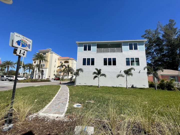 Coastal Breeze - Indian Shores - New Build!