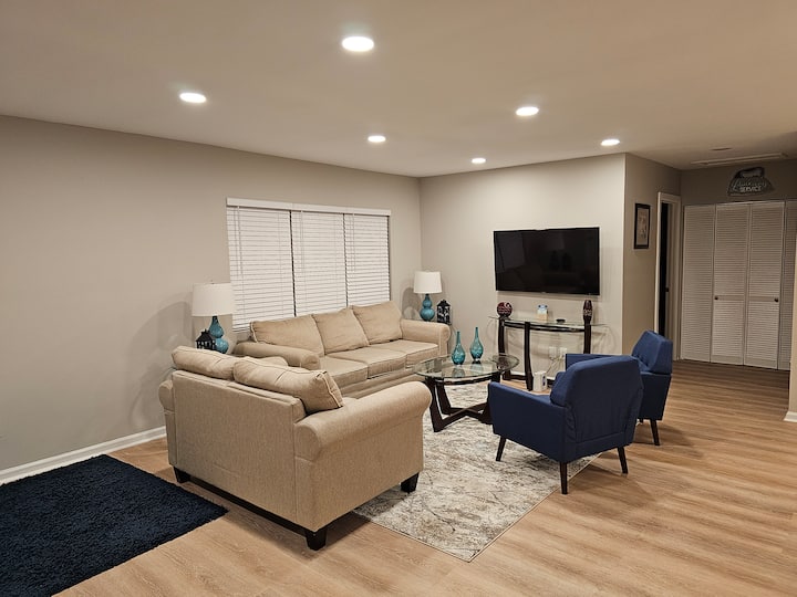 Newly Renovated Family House. - Charlotte, NC