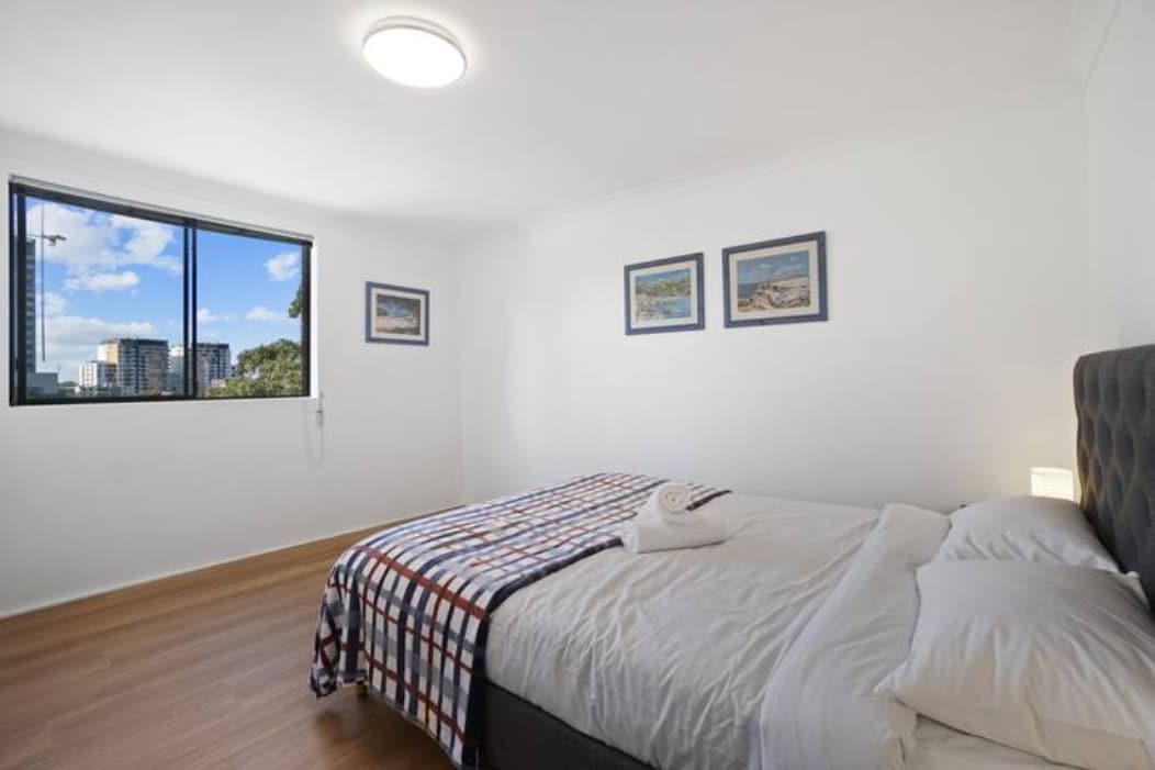 Top Airbnb: Sweet 2BRs Apt near the station @Parramatta à Parramatta