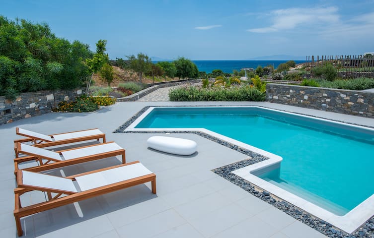 Aelia Grand Villa with Sea View & Private Pool