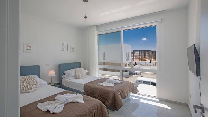 4 ვილა BV Villas Cyprus In The Sun