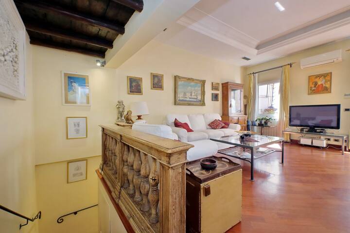 3V Luxury Apartment by Hili gallery image 5