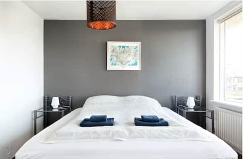Aurora Lights - "Nes" Family Room & Terrace