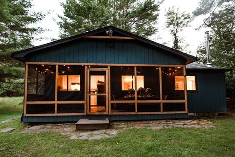 L&M River Cabin in Equinunk