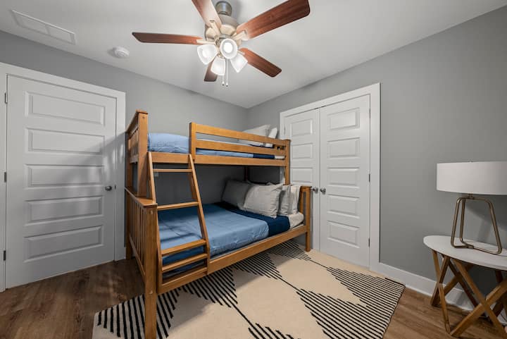 Chumba cha kulala cha Twin Bunk