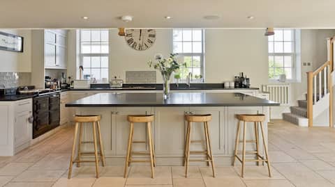 Large Contemporary Country House