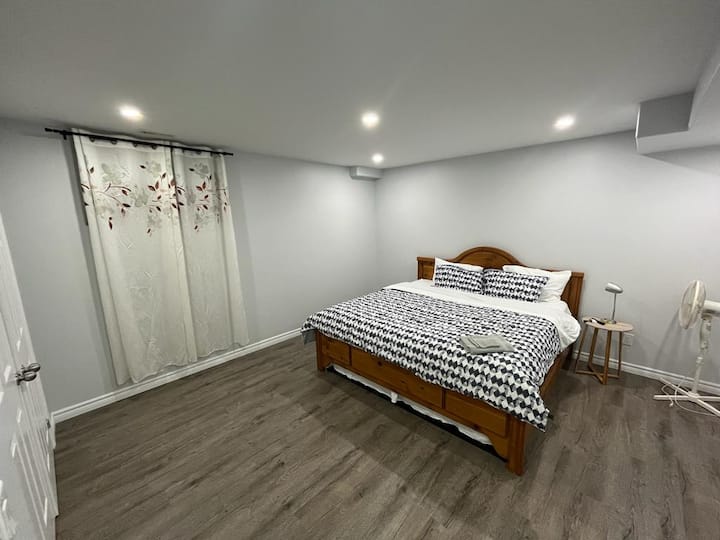 Large Comfortable Bedroom Houses for Rent in Ingersoll, Ontario