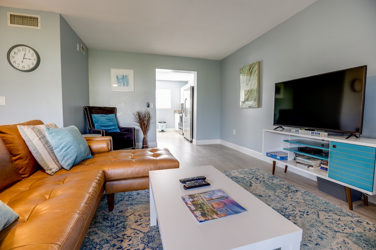 Successful Airbnb property: Chill Waves & Golden Rays - Seashell 31 in Indian Shores