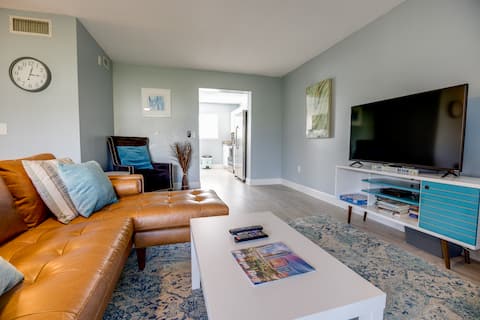 Successful Airbnb property: Chill Waves & Golden Rays - Seashell 31 in Indian Shores