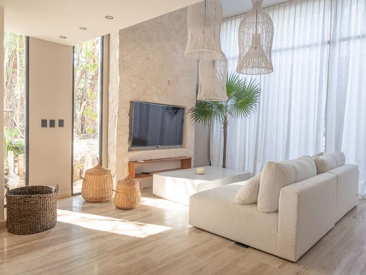 Luxury HOUSE Exclusive Gated Pool club house gym Houses for Rent in