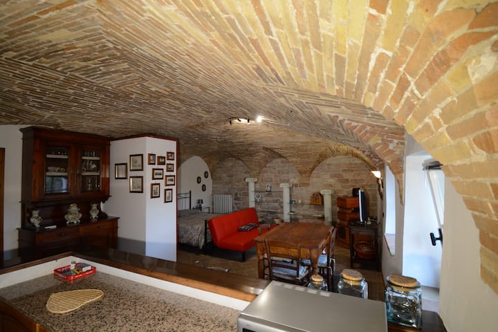 Studio In Medieval Townhouse - Spello