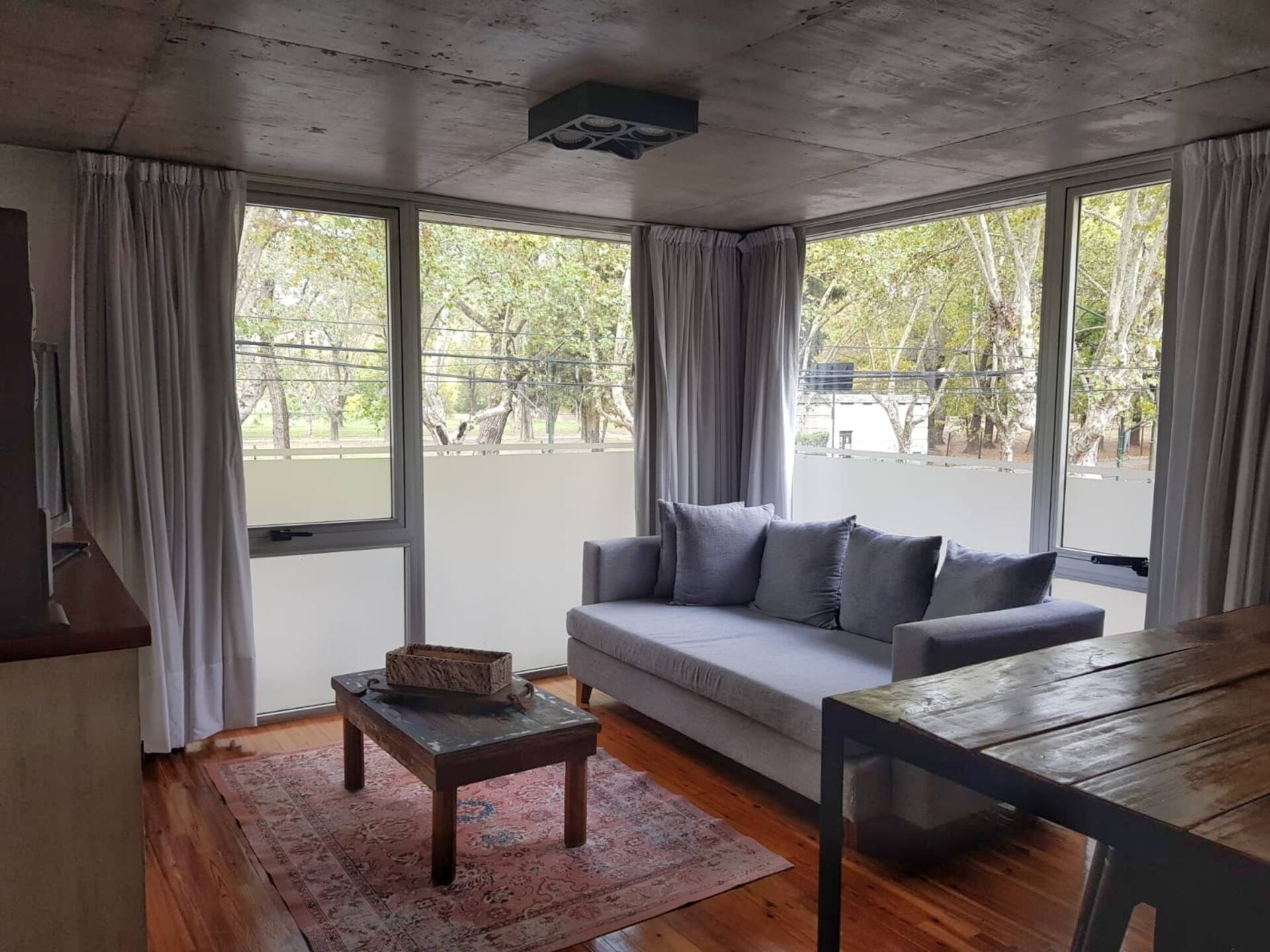 Departamento de 3 ambientes con cochera en San Isidro