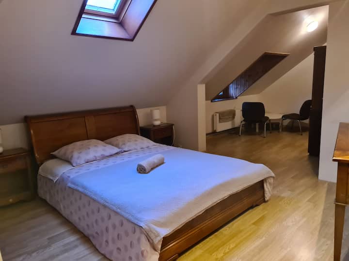 Pod u spavaćoj sobi i uredu