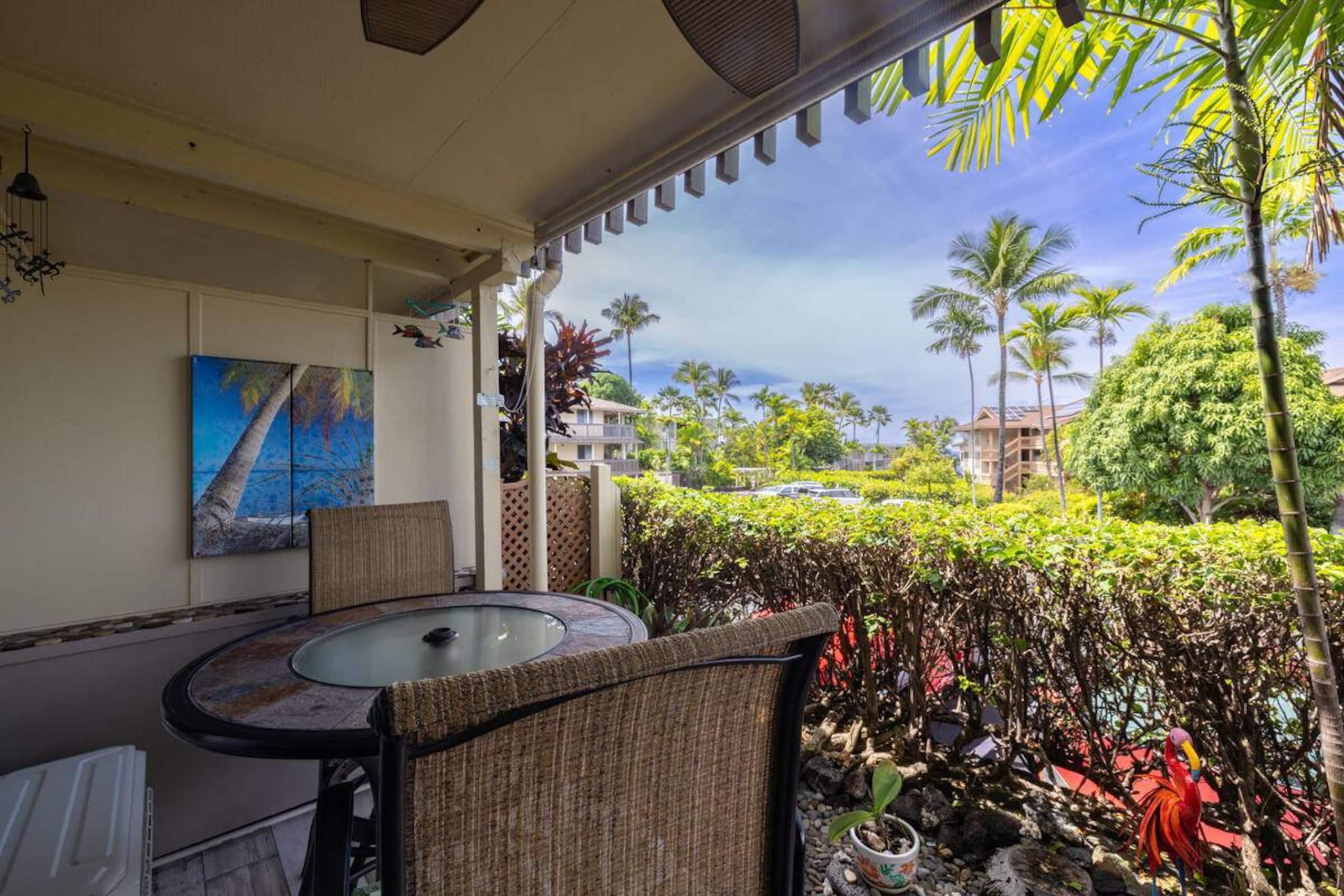 Condo in Kailua-Kona · ★4.94 · 1 bedroom · 2 beds · 1 private bath - Image 27