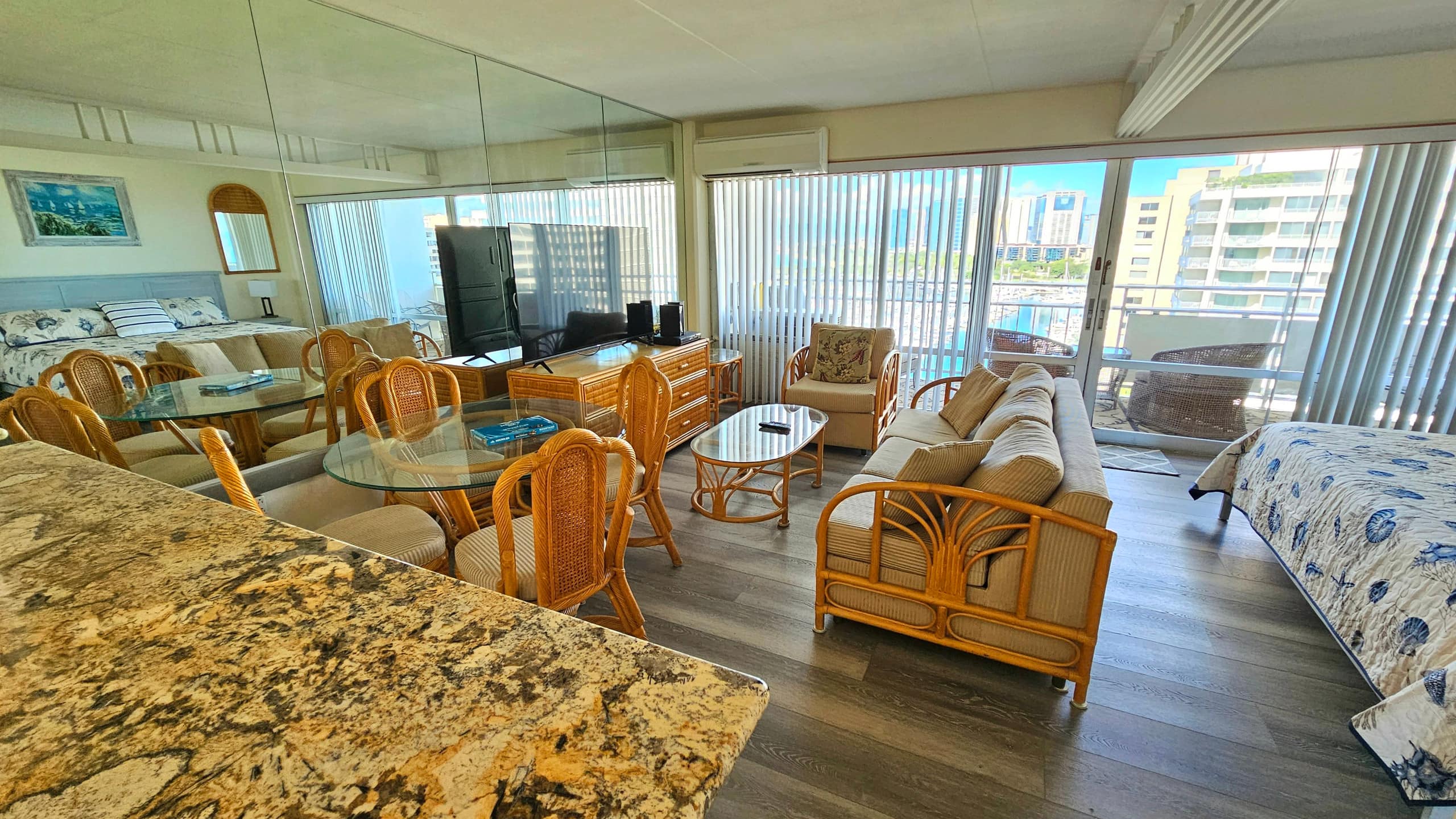 Condo in Honolulu · ★4.96 · 1 bedroom · 1 bed · 1 private bath - Image 1