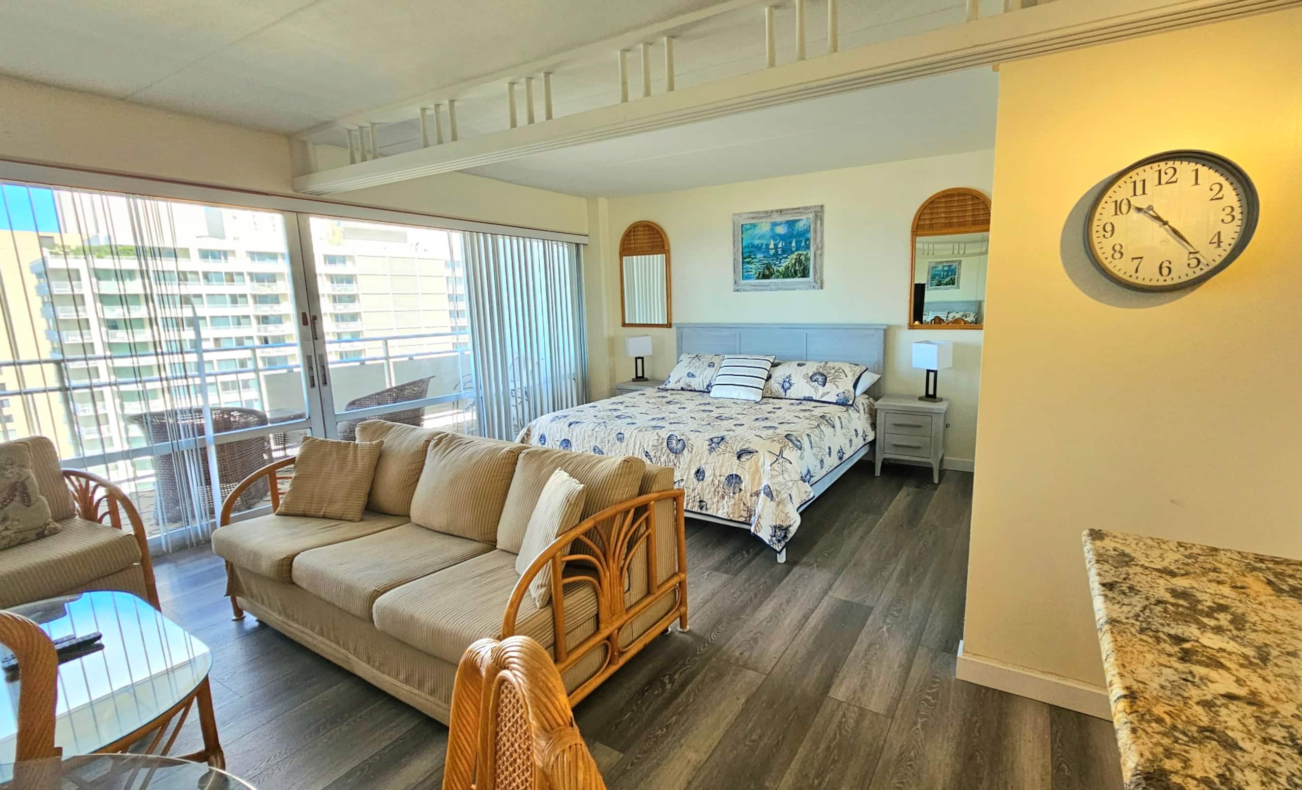 Condo in Honolulu · ★4.96 · 1 bedroom · 1 bed · 1 private bath - Image 17