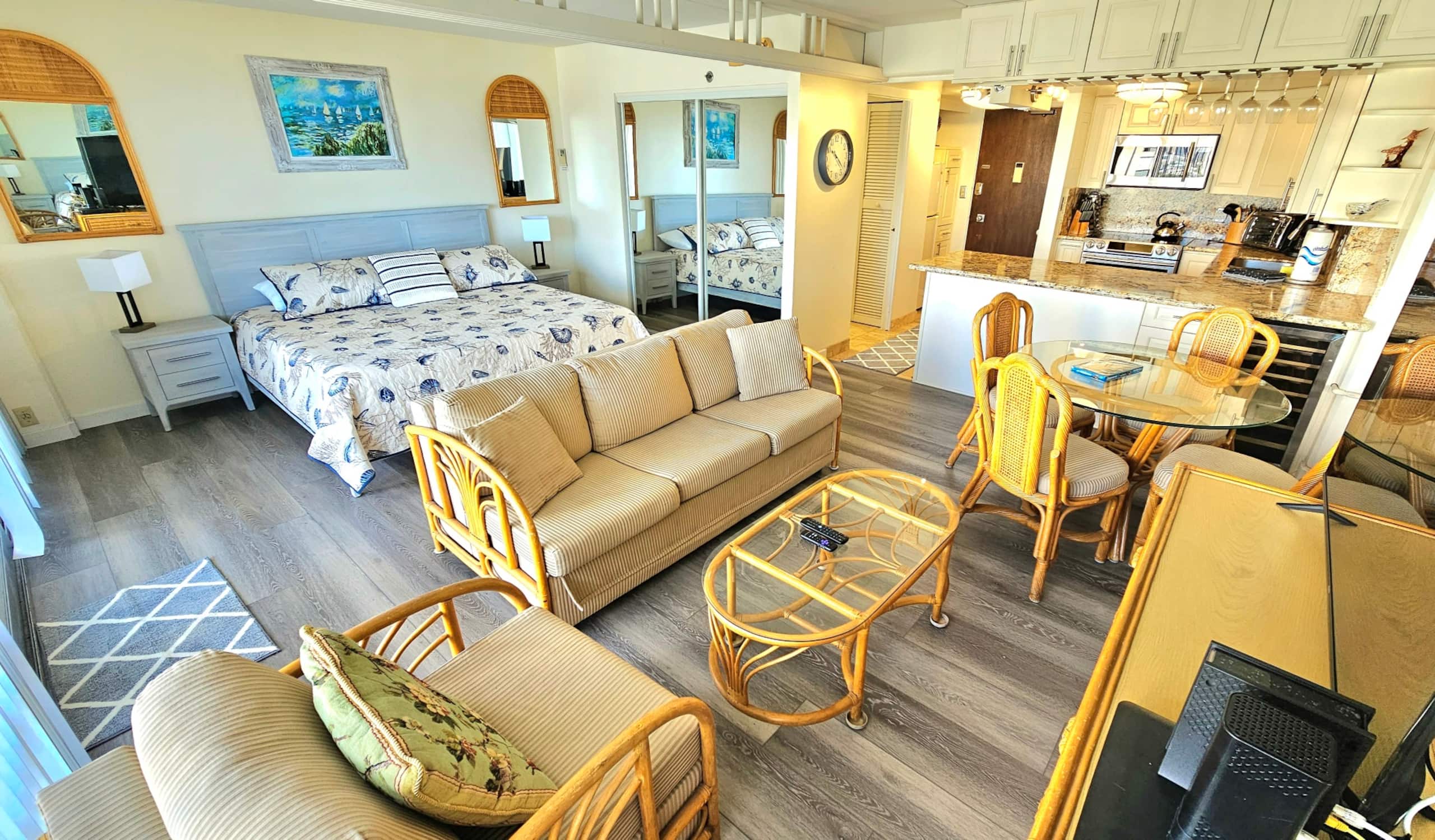 Condo in Honolulu · ★4.96 · 1 bedroom · 1 bed · 1 private bath - Image 16