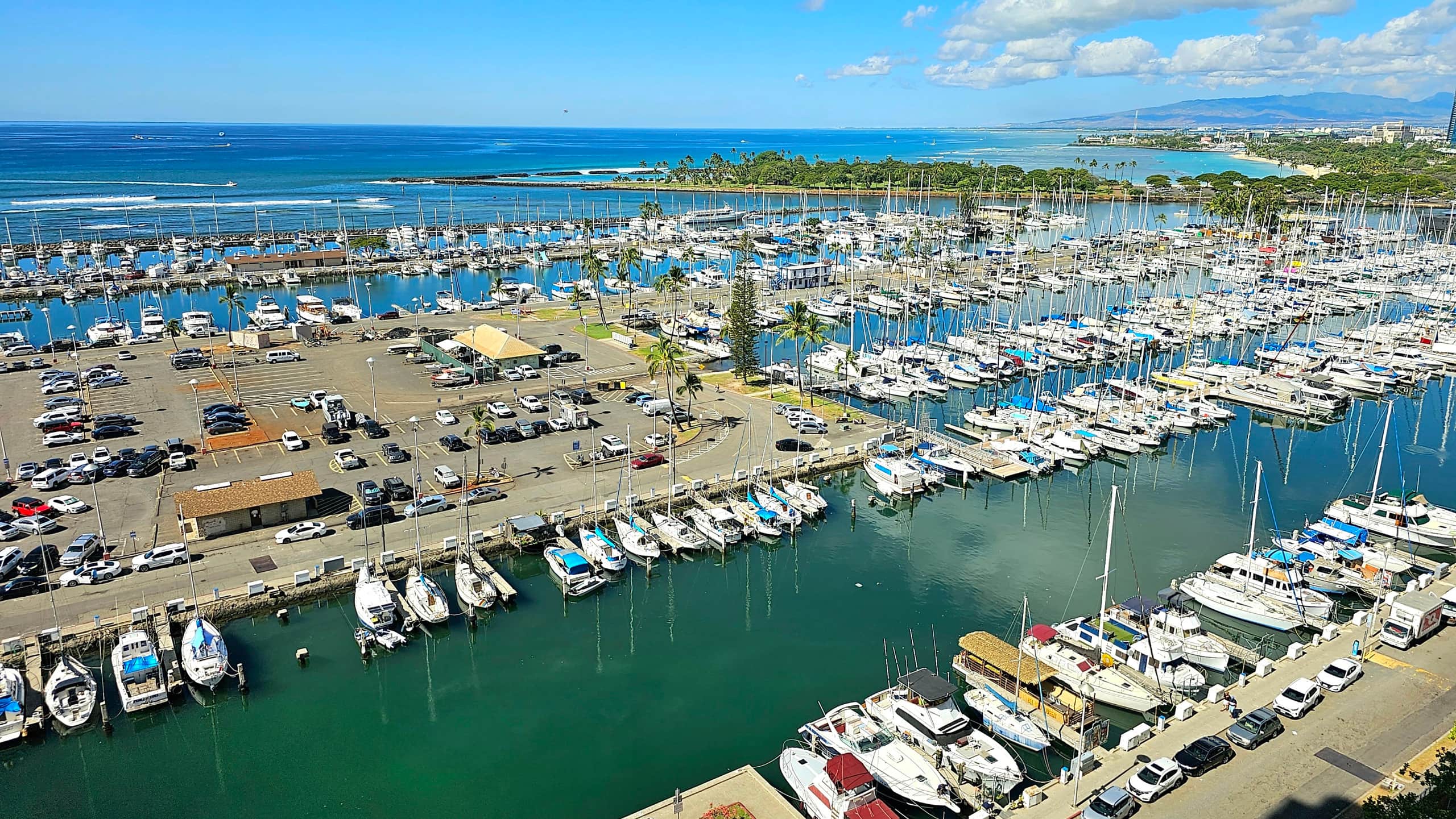 Condo in Honolulu · ★4.96 · 1 bedroom · 1 bed · 1 private bath - Image 29