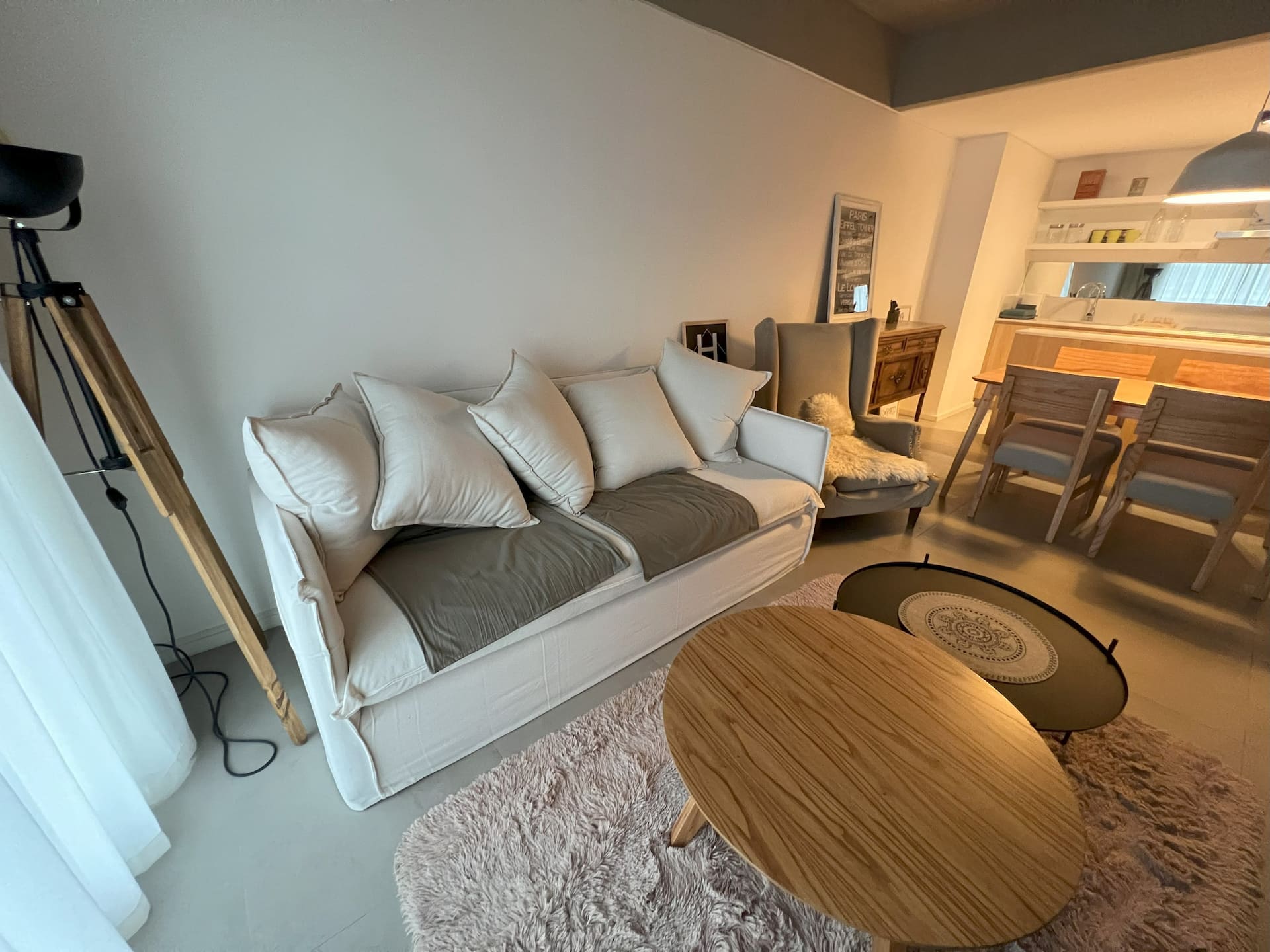 Apartamento de dois ambientes mobiliado em Olivos